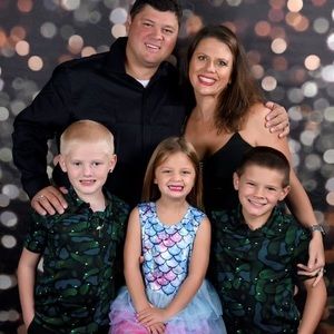 Meet your Posher, Joy